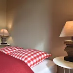 Historic In With Garden דירה