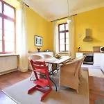 דירה Historic In With Garden Gerdshagen