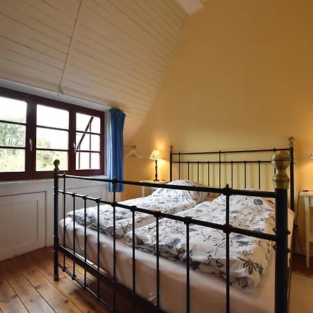 Apartment Historic In With Garden