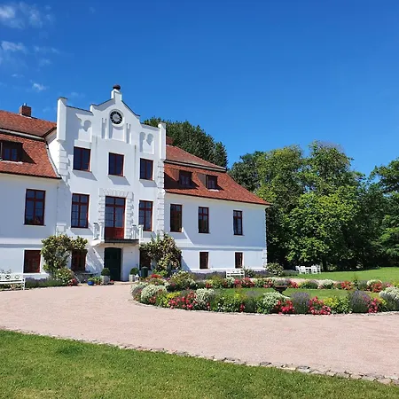 Historic In With Garden Apartment Gerdshagen