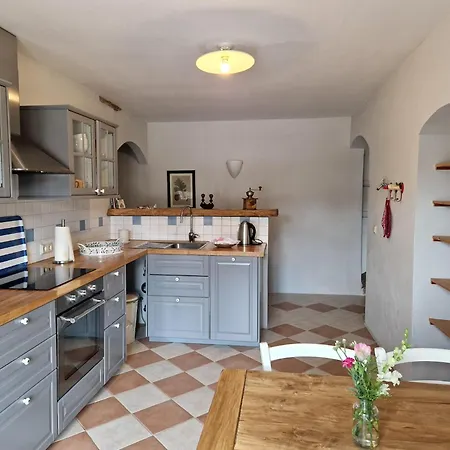 Daire Historic In With Garden Gerdshagen