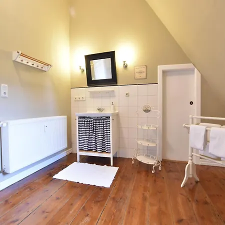 Historic In With Garden Appartement