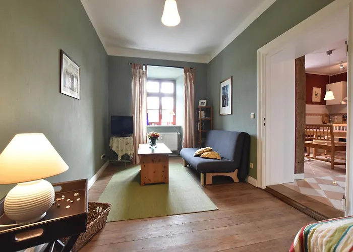 Apartment Historic In With Garden *