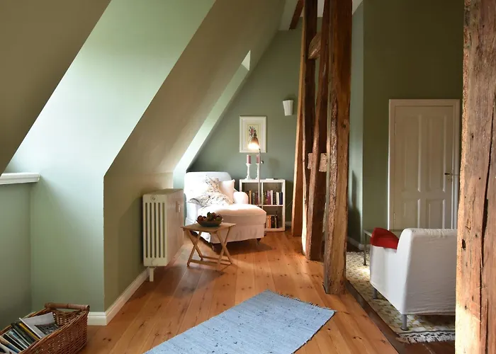 Apartment Historic In With Garden *