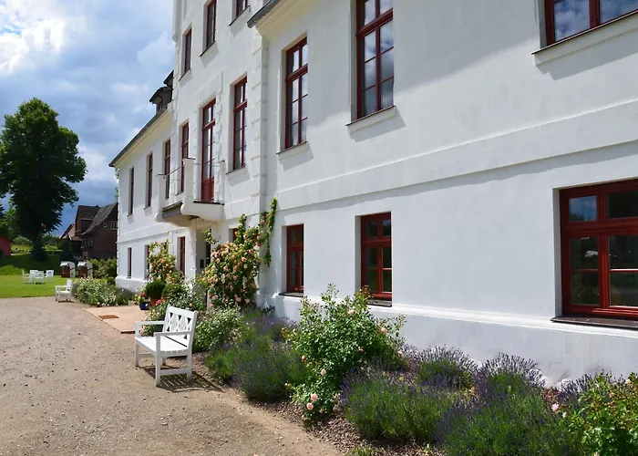 Apartment Historic In With Garden *