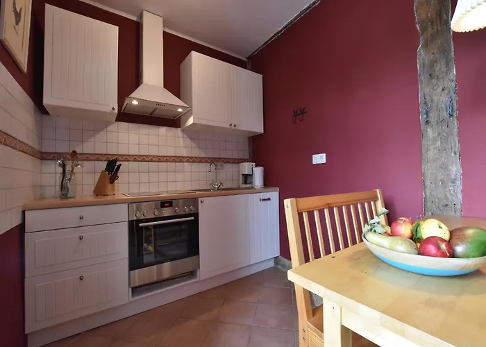 Historic In With Garden Apartment Gerdshagen